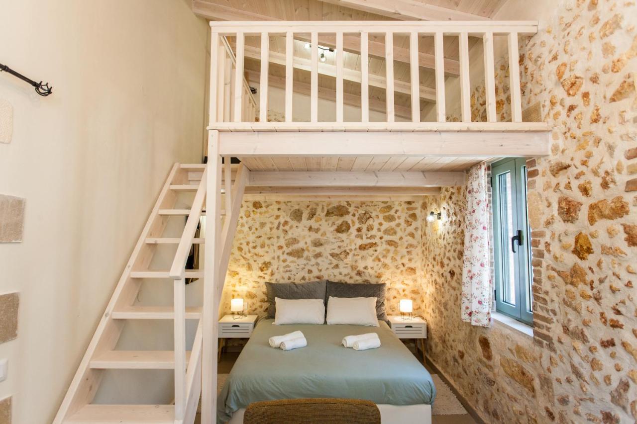 Casa Athelia: Traditional Home, Local Neighborhood Ferienhaus *